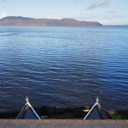 Carnmhor, Isle Of Skye - Stunning 242 Year Old Cottage On Its Own Sea Shore! Breakish Exteriér fotografie