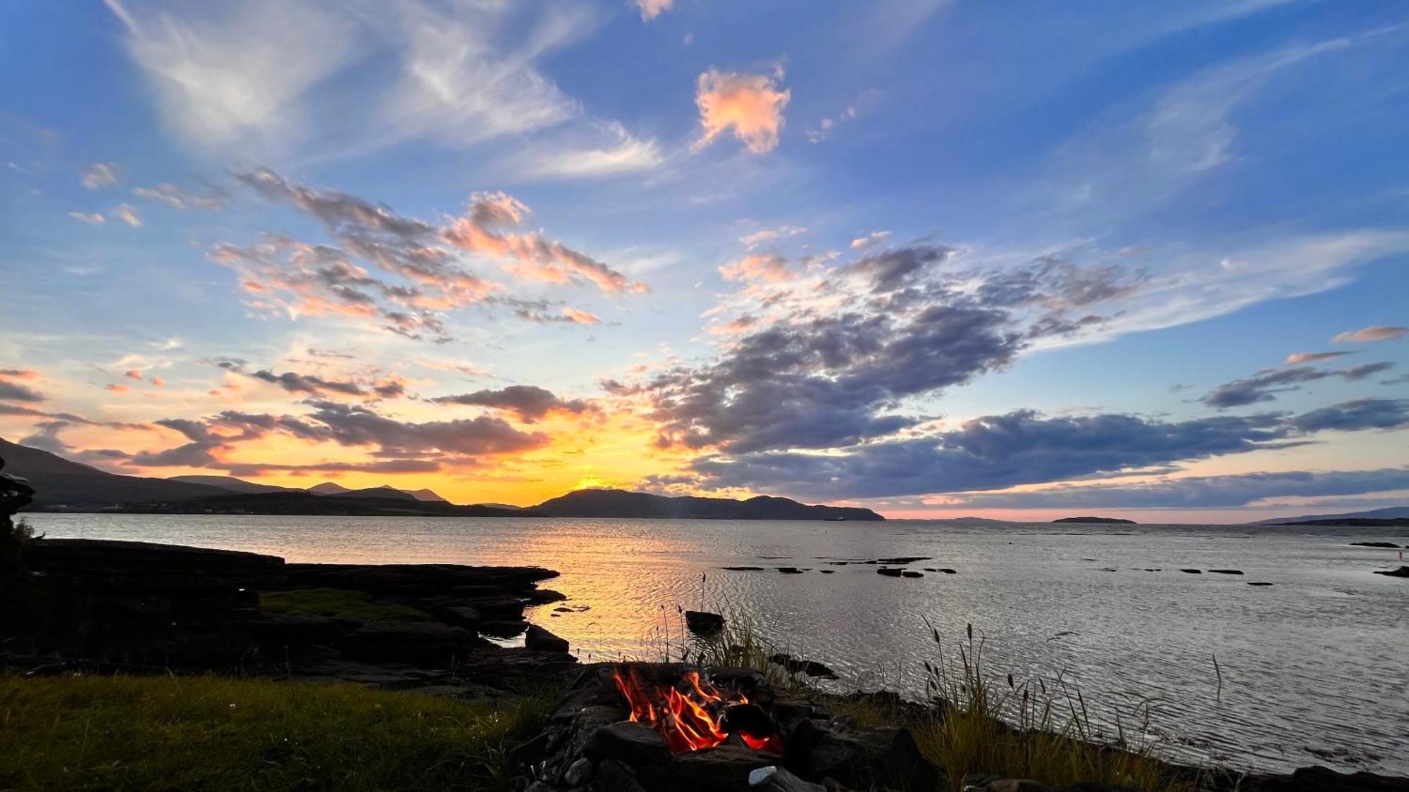 Carnmhor, Isle Of Skye - Stunning 242 Year Old Cottage On Its Own Sea Shore! Breakish Exteriér fotografie