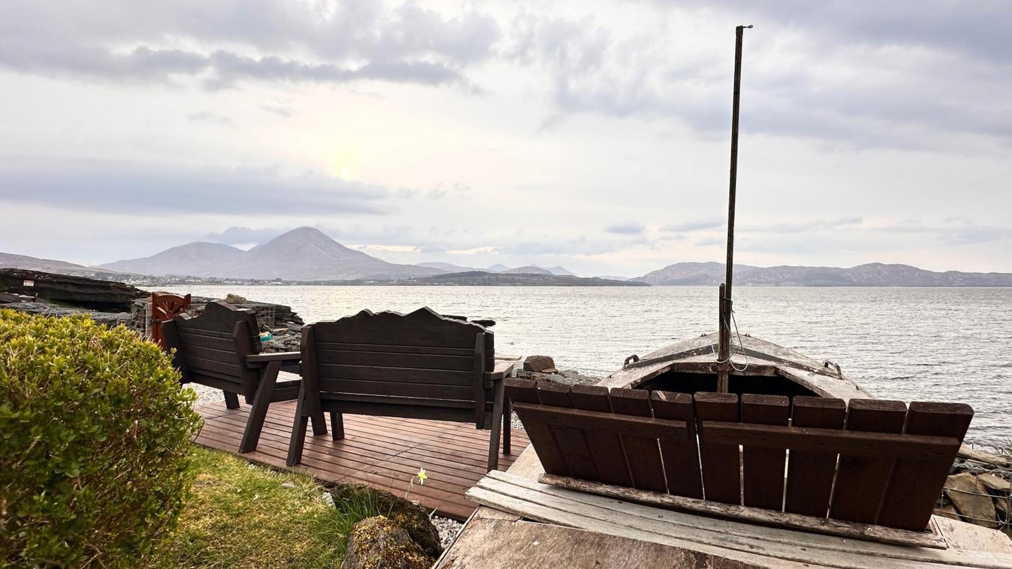 Carnmhor, Isle Of Skye - Stunning 242 Year Old Cottage On Its Own Sea Shore! Breakish Exteriér fotografie