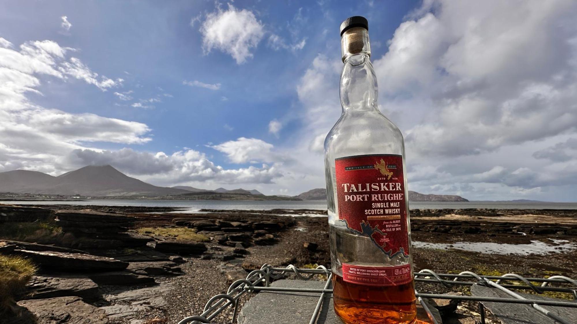 Carnmhor, Isle Of Skye - Stunning 242 Year Old Cottage On Its Own Sea Shore! Breakish Exteriér fotografie